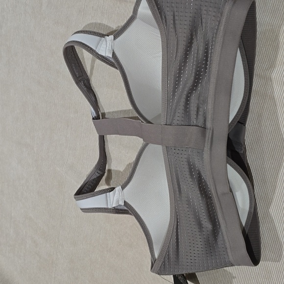 NWT-Victoria Sport Set - Picture 3 of 10